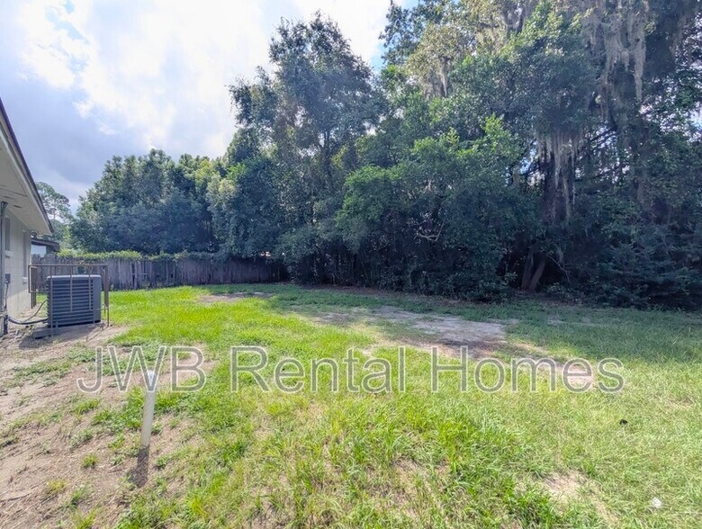 Building Photo - 5742 Newberg Ln
