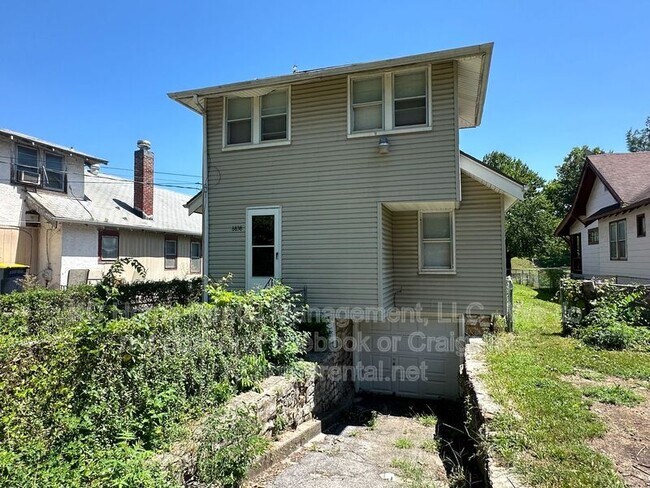 Building Photo - 6838 The Paseo