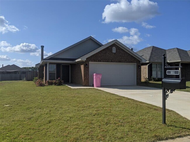 Building Photo - 551 Old Mill Way