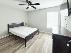 Building Photo - 515 Old Spanish Trail