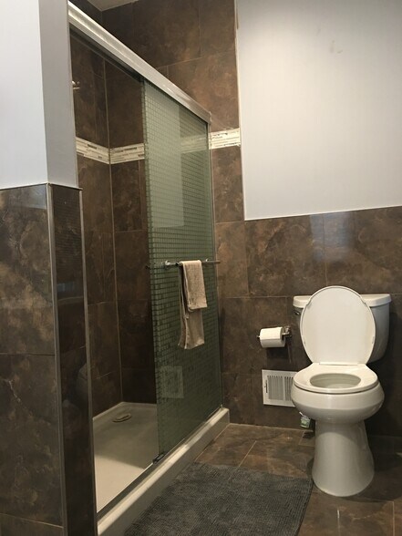 Building Photo - 5451 Potter St