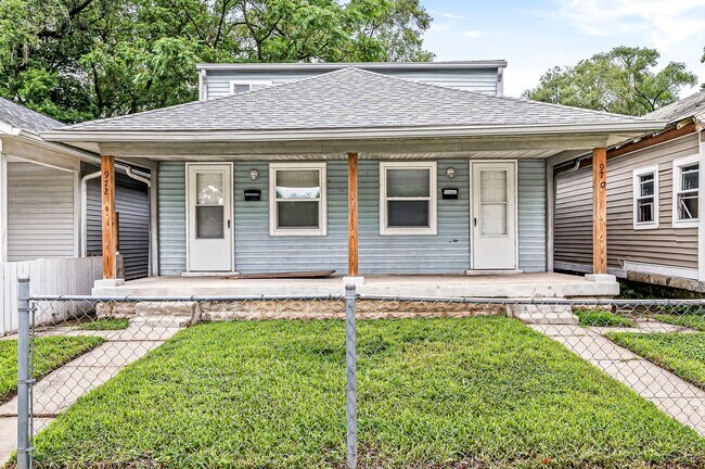Building Photo - Affordable Comfort & Style Near Downtown I...