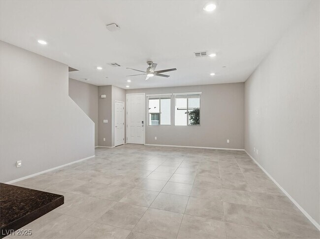 Building Photo - 6270 Cappadocia St