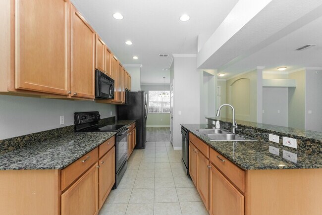 Building Photo - 4132 Braemere Dr