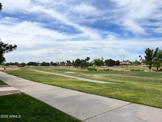 Building Photo - 4850 E Desert Cove Ave