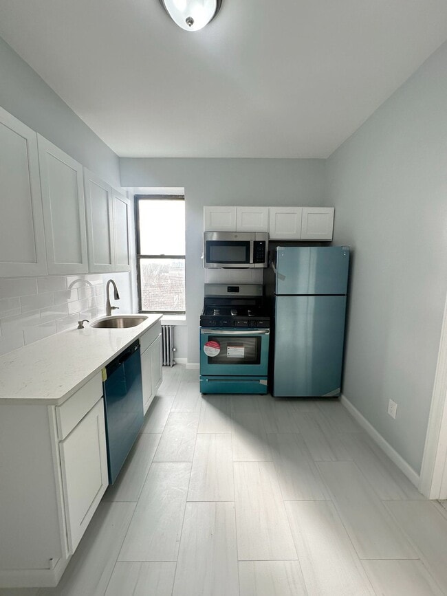 Building Photo - 3604 - Park Avenue Palisades