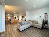 Building Photo - AVAILABLE JUNE - Remodeled 3 Bed 1.5 Bath Central Hillside Home