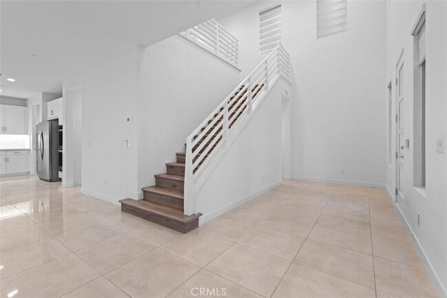 Building Photo - 35963 Bertain Dr