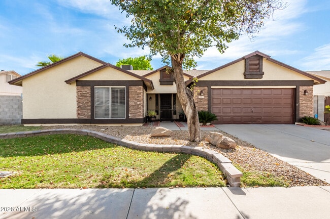 Building Photo - 18853 N 40th Pl