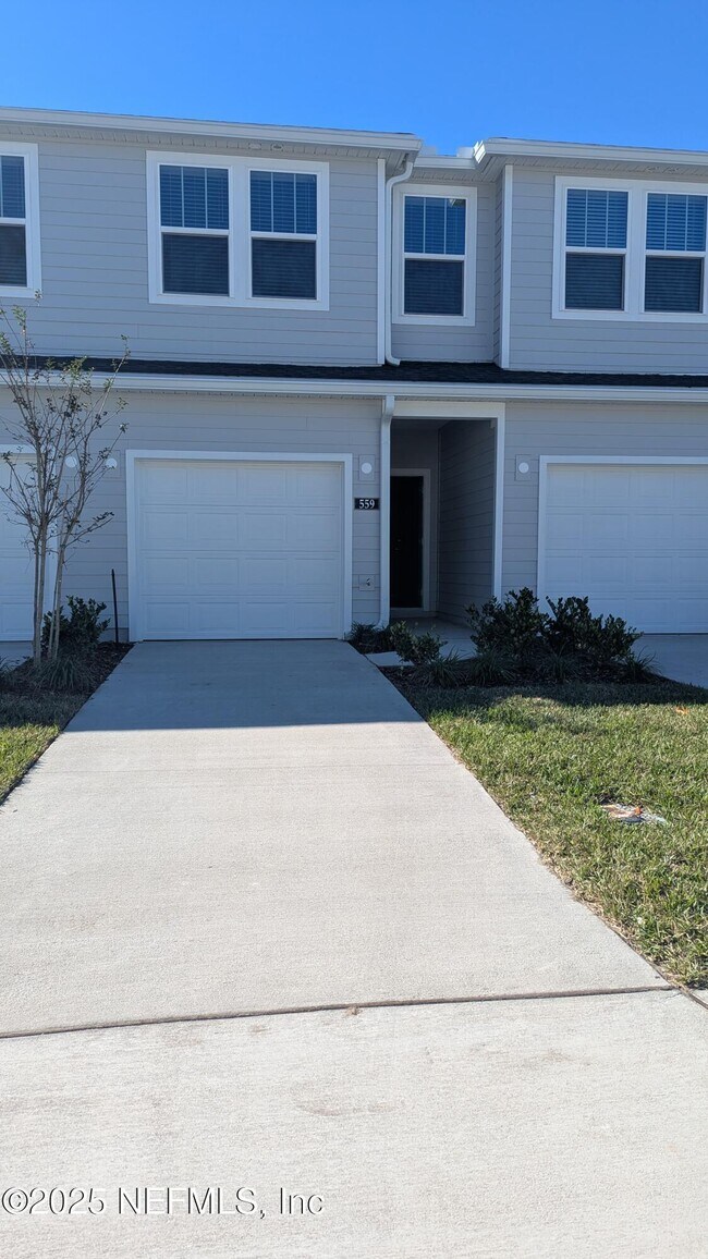 Primary Photo - 559 Holly Lks Dr