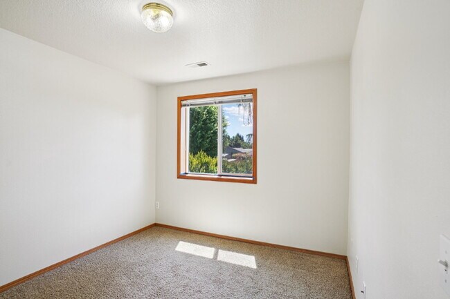 Building Photo - 2110 Baines Blvd