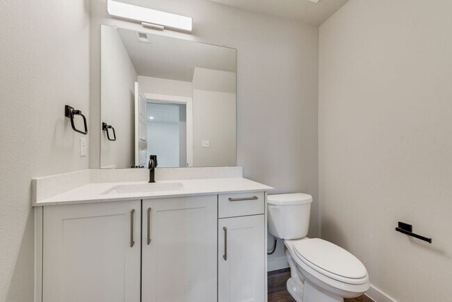 Building Photo - Discover the Best of Midlothian Living