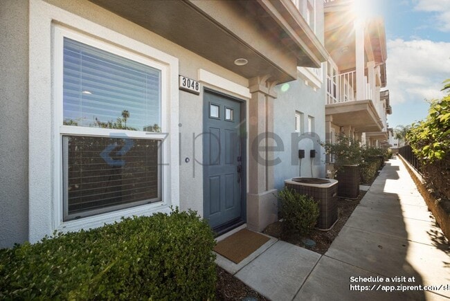 Building Photo - 3048 Beachwood Blf Wy