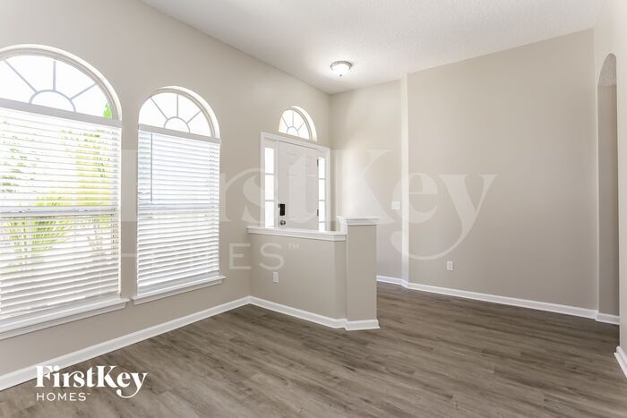 Building Photo - 2516 Cedar Trace Dr W