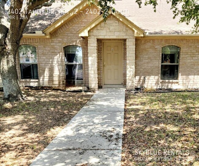 Primary Photo - 2402 Tahiti Dr