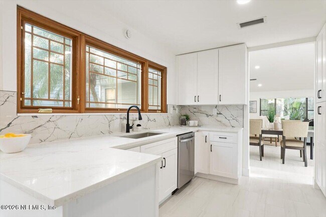 Building Photo - 12326 Arbor Dr