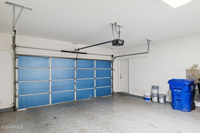 Building Photo - 1210 S 121st Dr