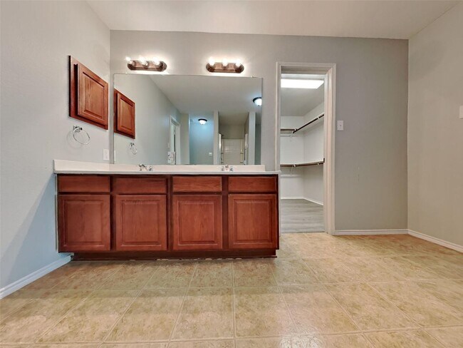 Building Photo - 5 BR/3BA | 3-Living areas | 2-Car Garage | Private Pool!