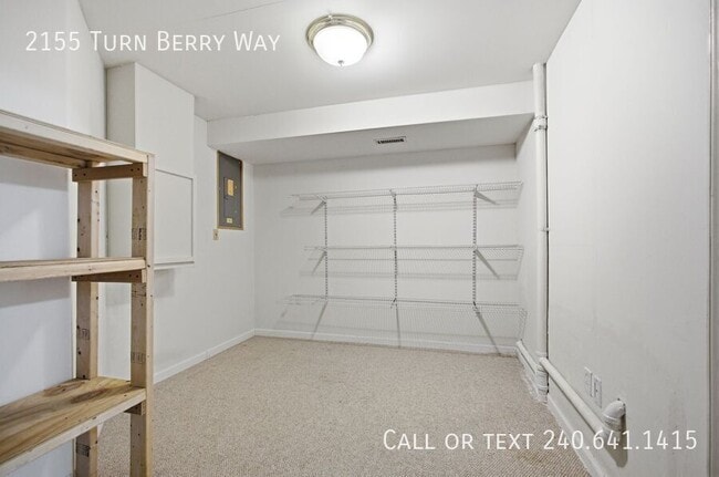 Building Photo - 2155 Turn Berry Way