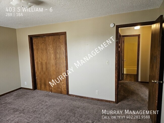 Building Photo - 403 S William Ave