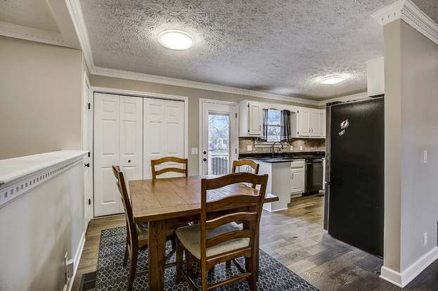 Building Photo - 119 Forest View Dr