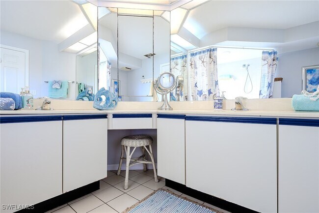 Building Photo - 586 Beachwalk Cir