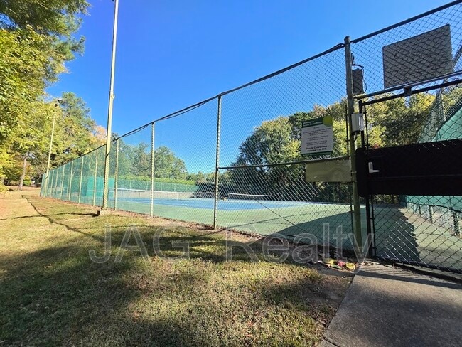 Building Photo - 4323 Chadwell Ln