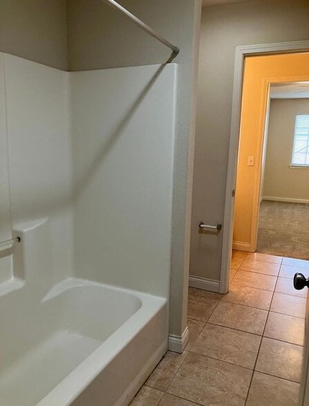 Building Photo - 1523 Rolling Rock Dr