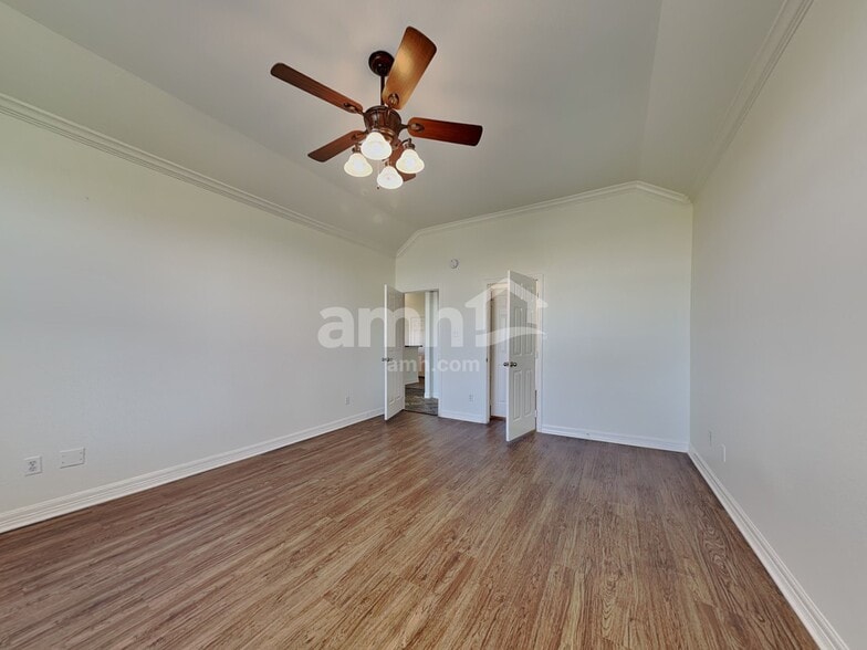 Building Photo - 7722 Heron Lakes Dr