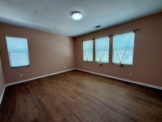 Building Photo - 17023 Ralphs Ranch Rd
