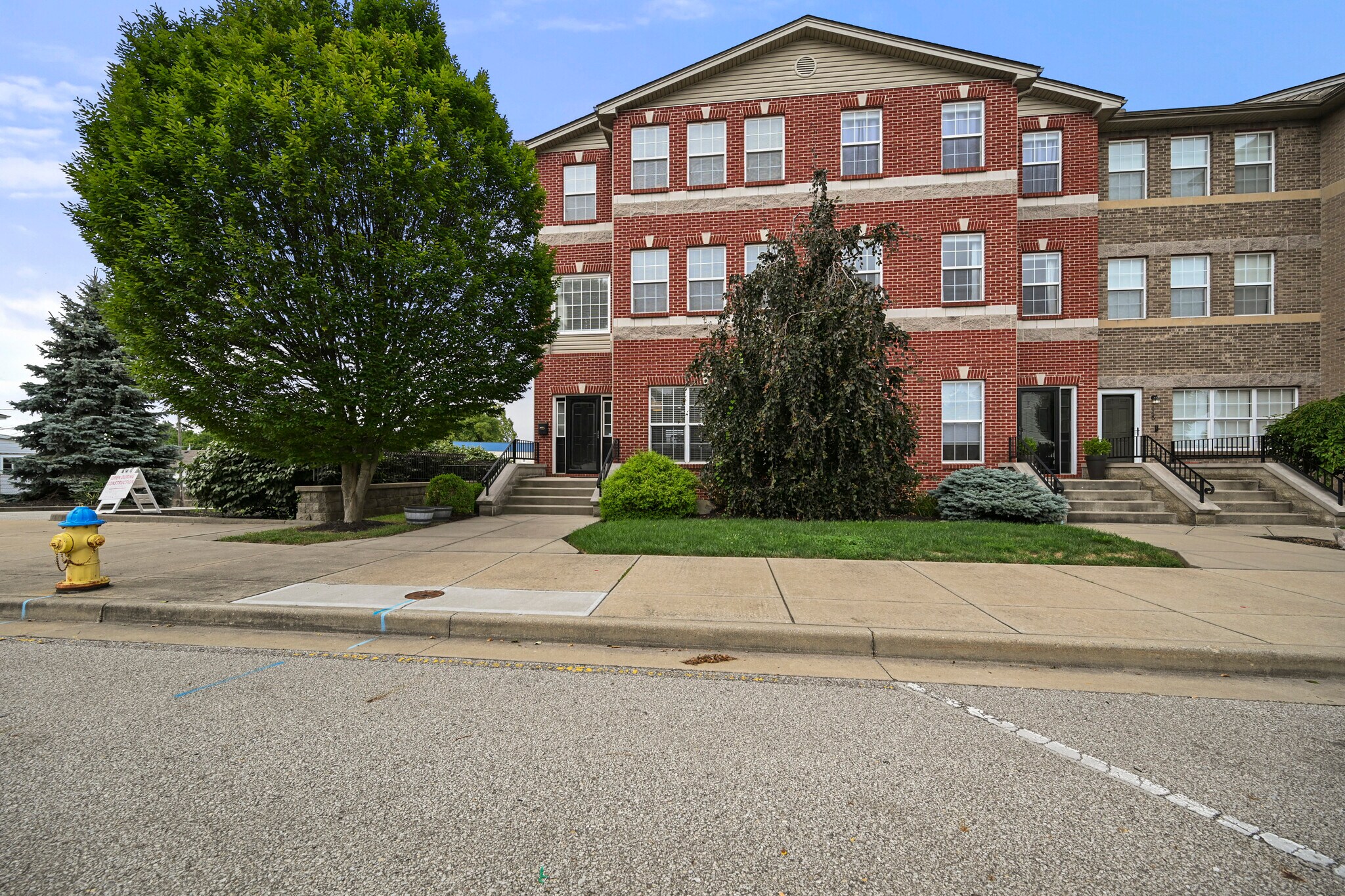 Building Photo - 435 Walnut St