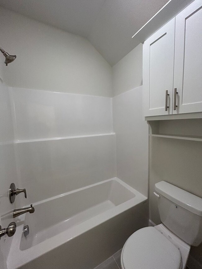 Building Photo - Beautiful Modern Home in Pea Ridge!