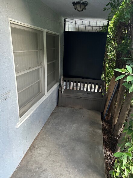 Building Photo - 10054 Culver Blvd