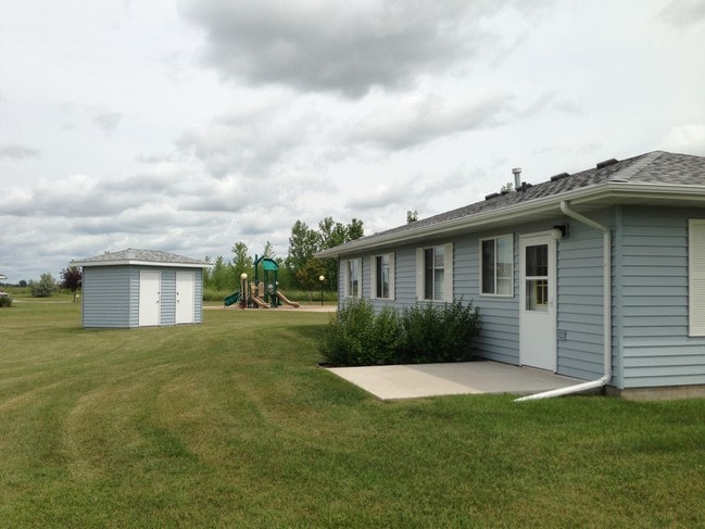 Building Photo - Prairieland Duplexes