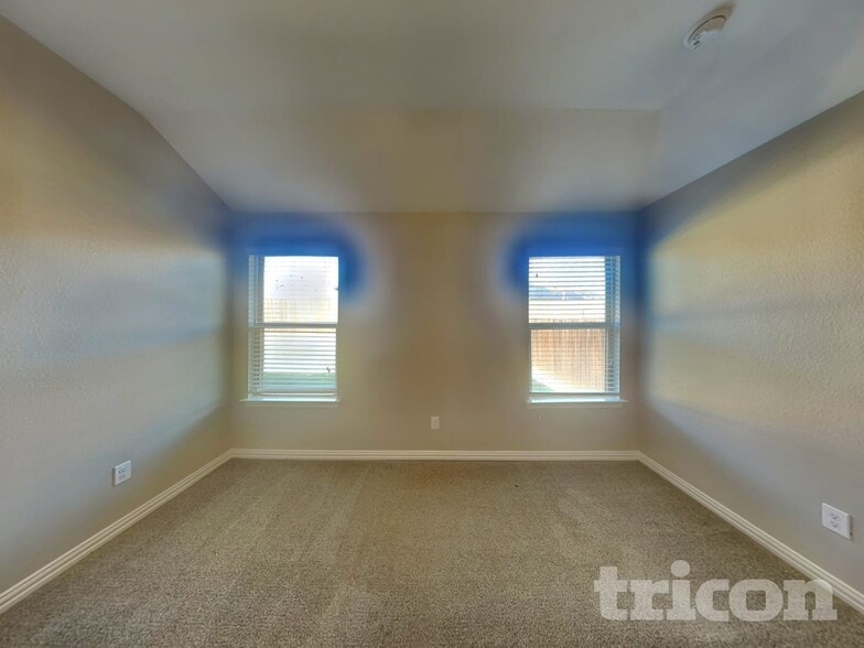 Building Photo - 810 Silverbell St