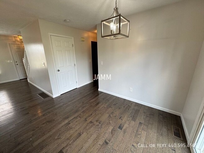 Building Photo - 38273 Pebble Lake Trail