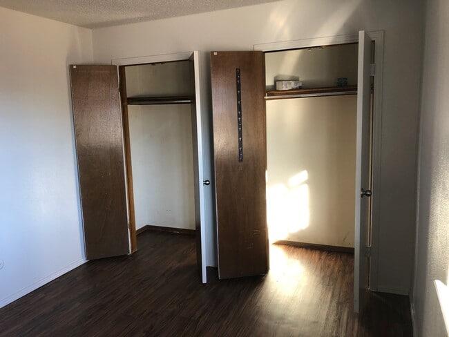 Building Photo - 2703 Del Casa Cir