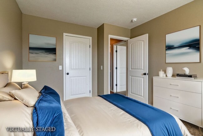 Building Photo - Beautiful 3-bedroom, 2-bath home in Republic with a 2-car garage.