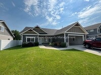 Building Photo - 3 bed, 2 bath home in Post Falls