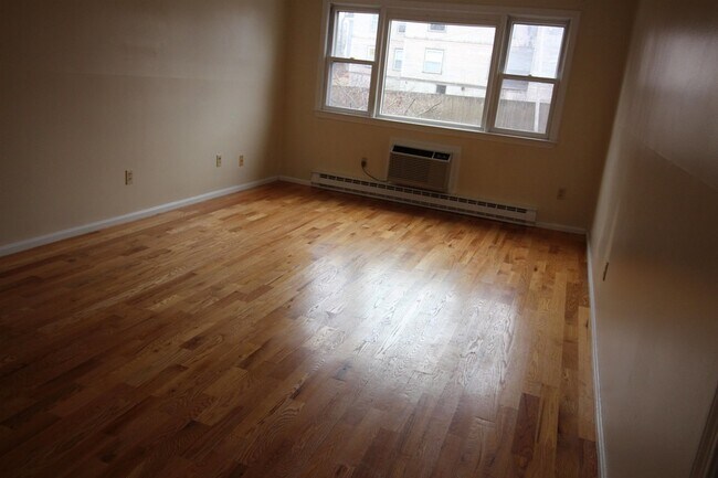 Building Photo - 73 E Broadway