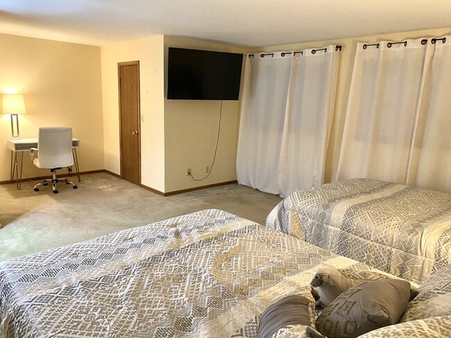 Bedroom 3 view - 7 Clubhouse Dr
