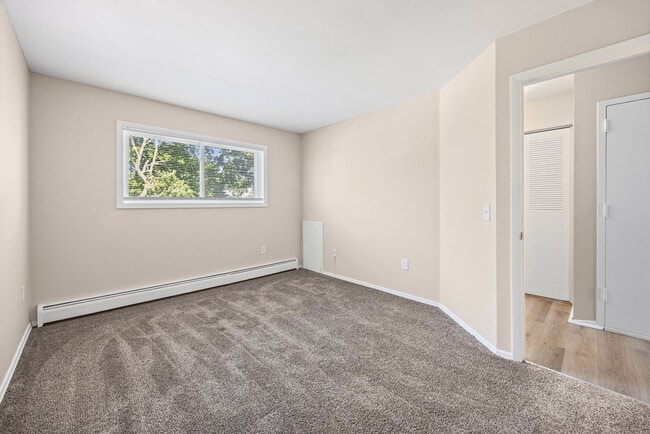 Building Photo - 725 Cedarwood Terrace