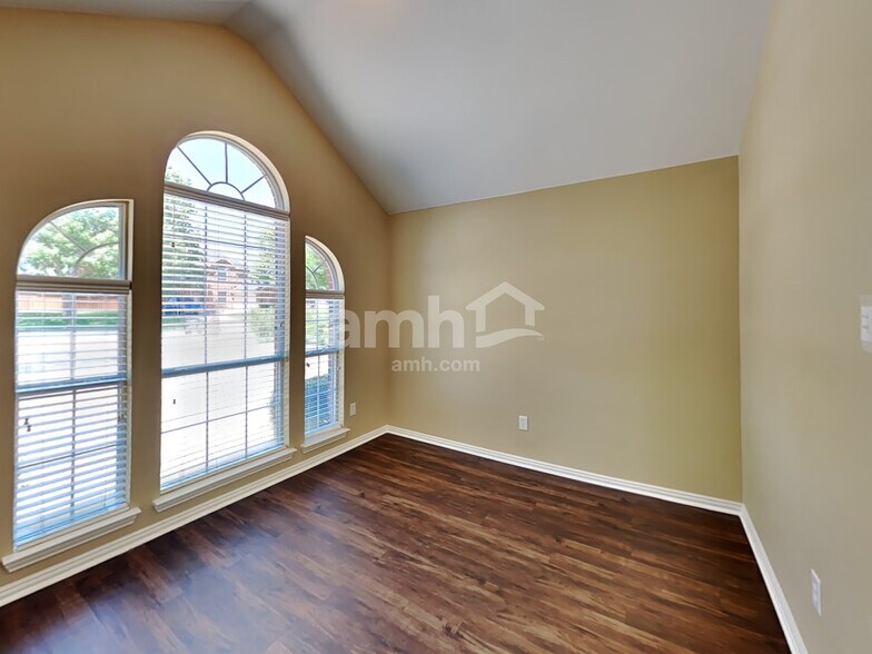 Building Photo - 206 Ephraim Dr