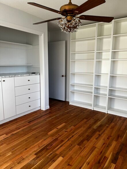 Building Photo - 1268 Austin Ave