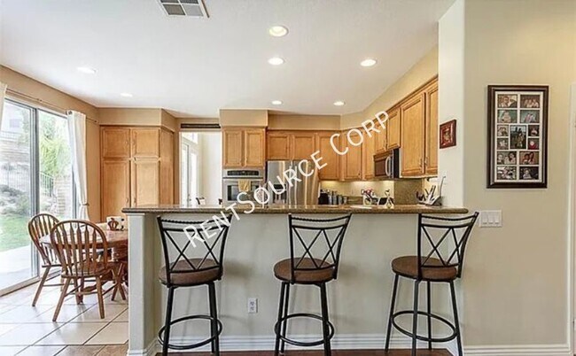 Building Photo - 22909 Redwood Ct