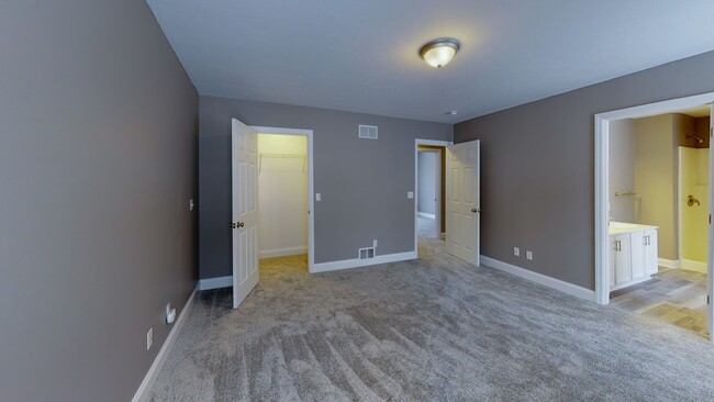 Building Photo - Recently Renovated Single Family Home for ...