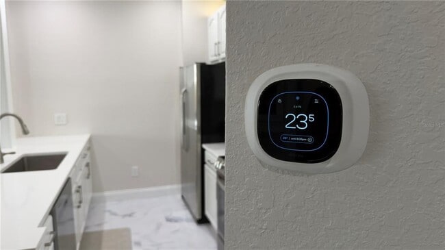 Building Photo - 6466 Cava Alta Dr