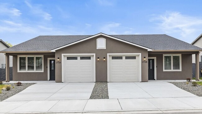 Building Photo - 2116 Rd 52