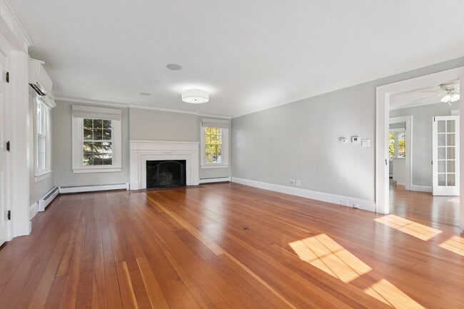 Building Photo - 9 Haigh Ave