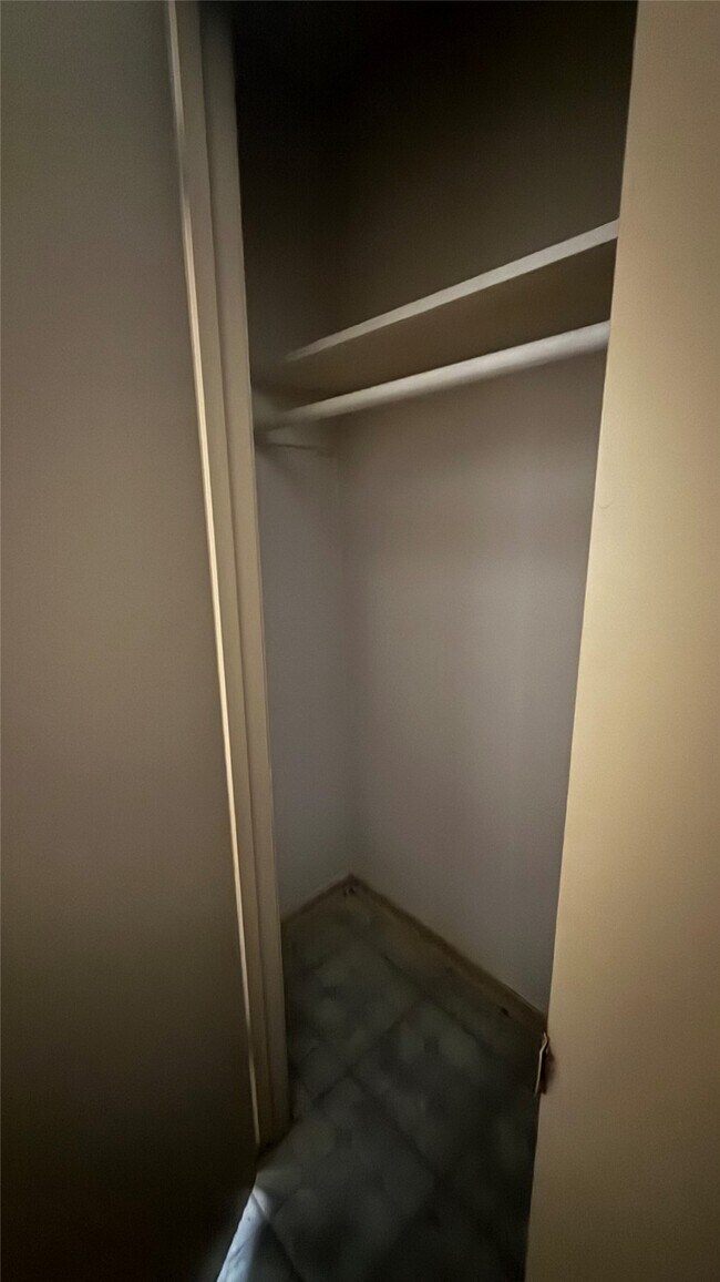 Building Photo - 1849 Richmond Ave